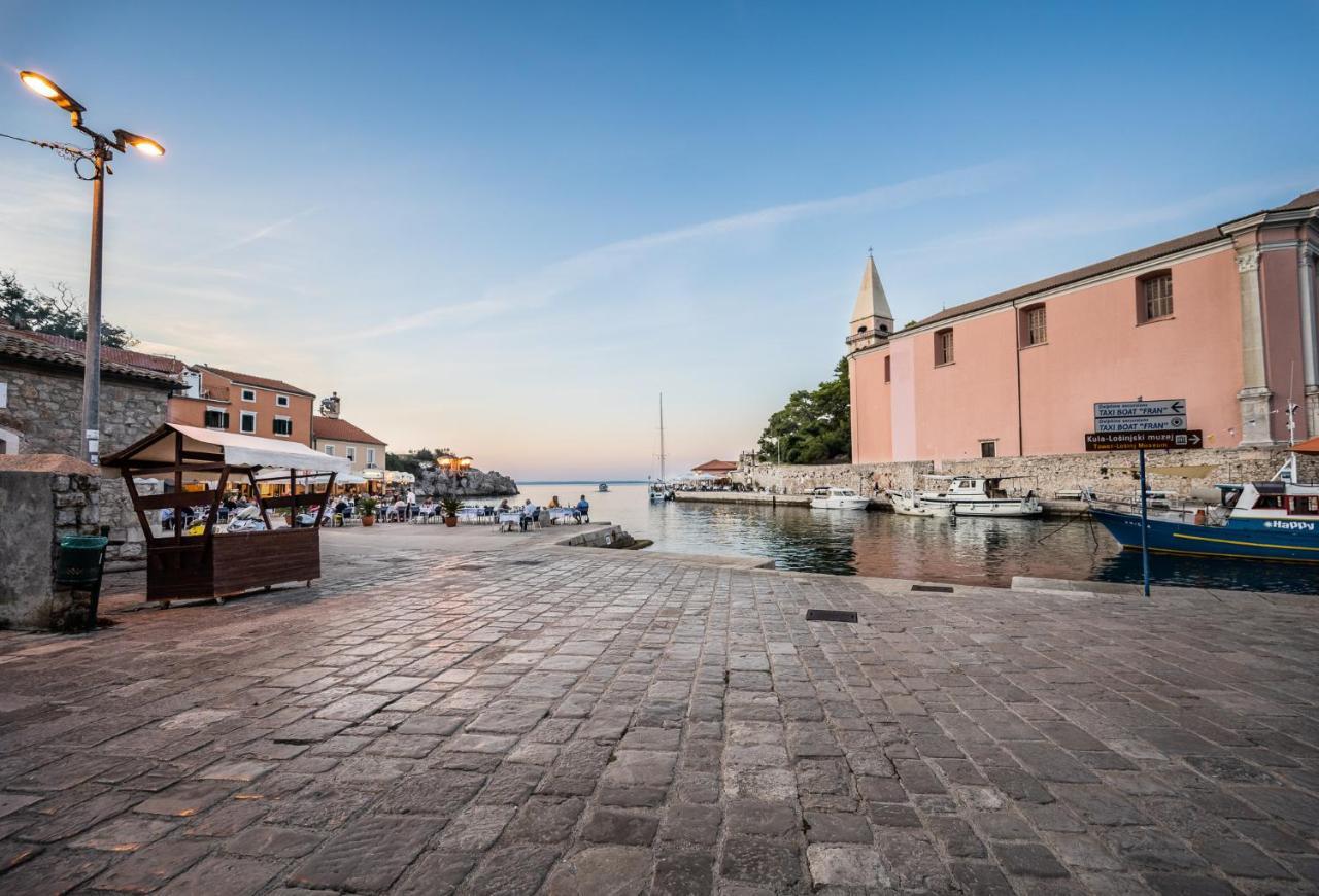 Apartment Carmen Veli Lošinj Exterior foto