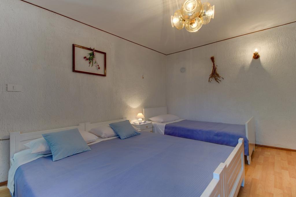 Apartment Carmen Veli Lošinj Exterior foto